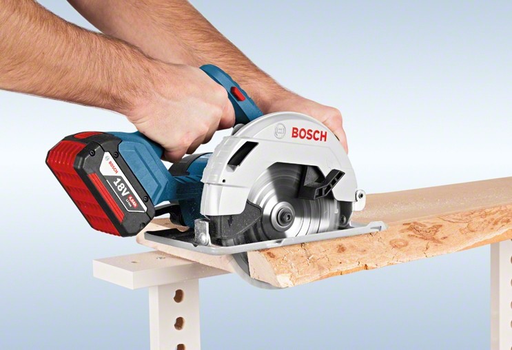 Аккумуляторная циркулярная пила BOSCH GKS 18V-57 Соло