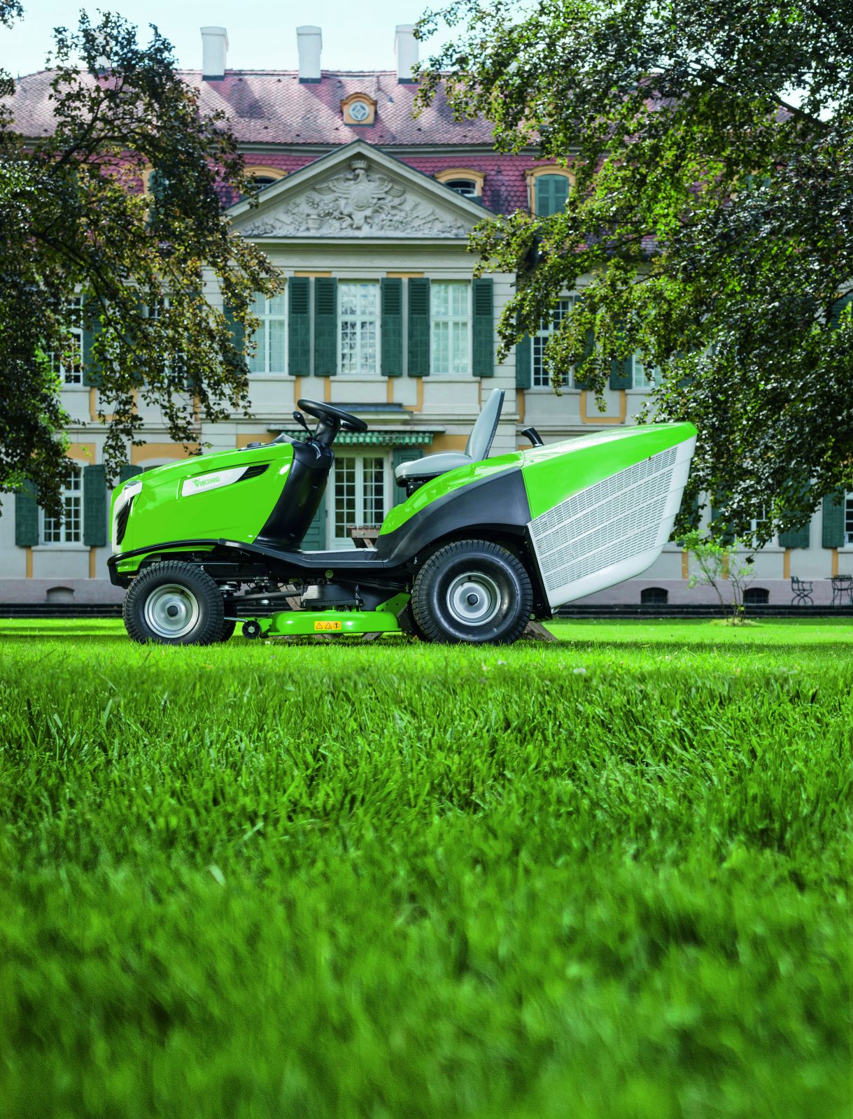 Трактор-газонокосилка VIKING MT-6127.1 ZL