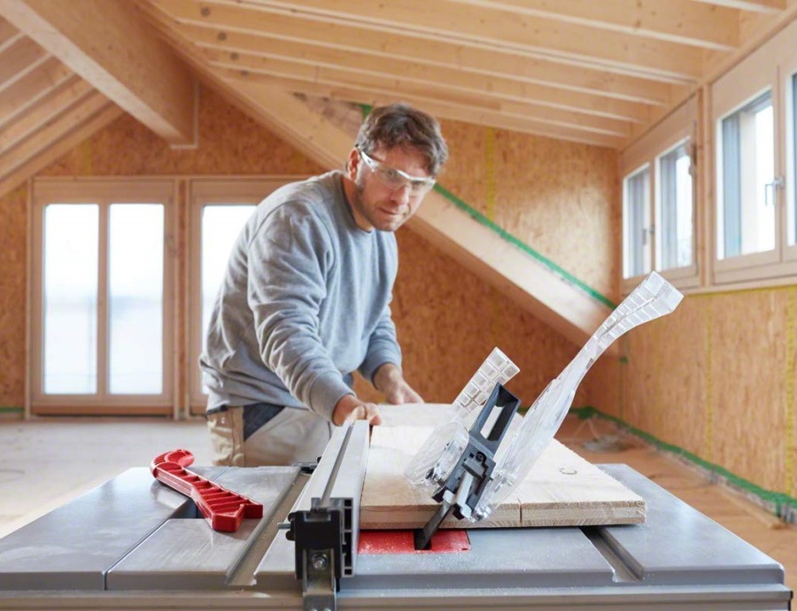 Настольная дисковая пила Bosch GTS 635-216