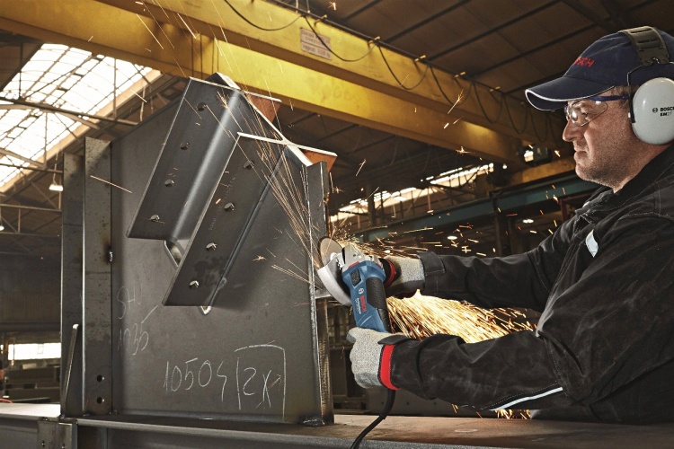 Угловая шлифмашина GWS 19-150 CI Professional