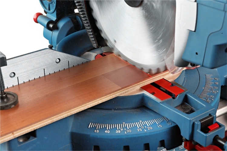 Комбинированная пила Bosch GTM 12 JL Professional