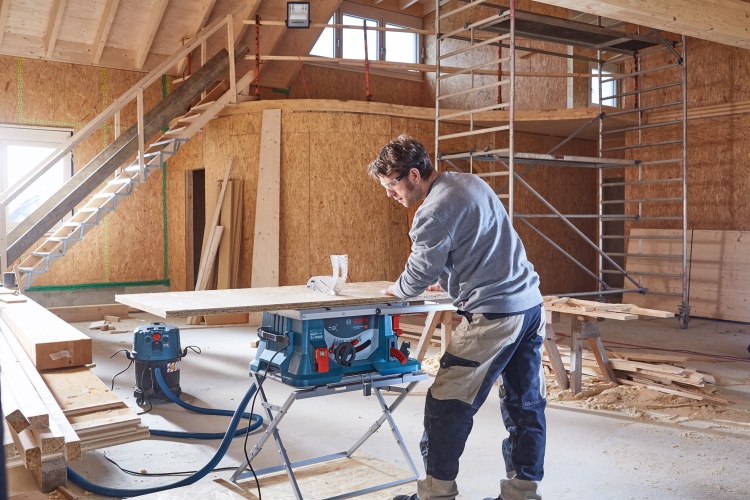 Пила дисковая настольная GTS 635-216 BOSCH