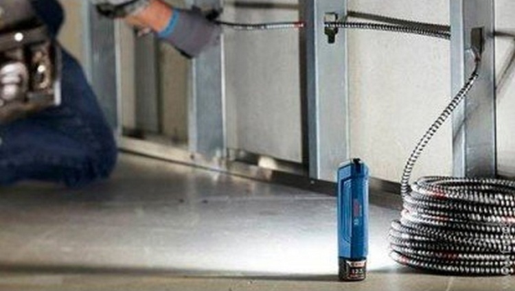 Аккумуляторный фонарь BOSCH GLI 12V-300