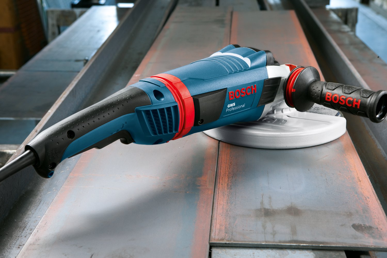 Угловая шлифмашина BOSCH GWS 22-180 LVI