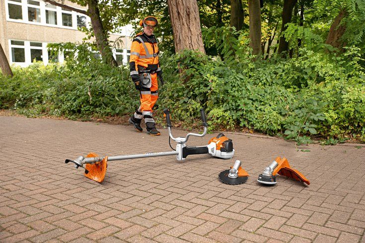FS 561 C-EM - STIHL